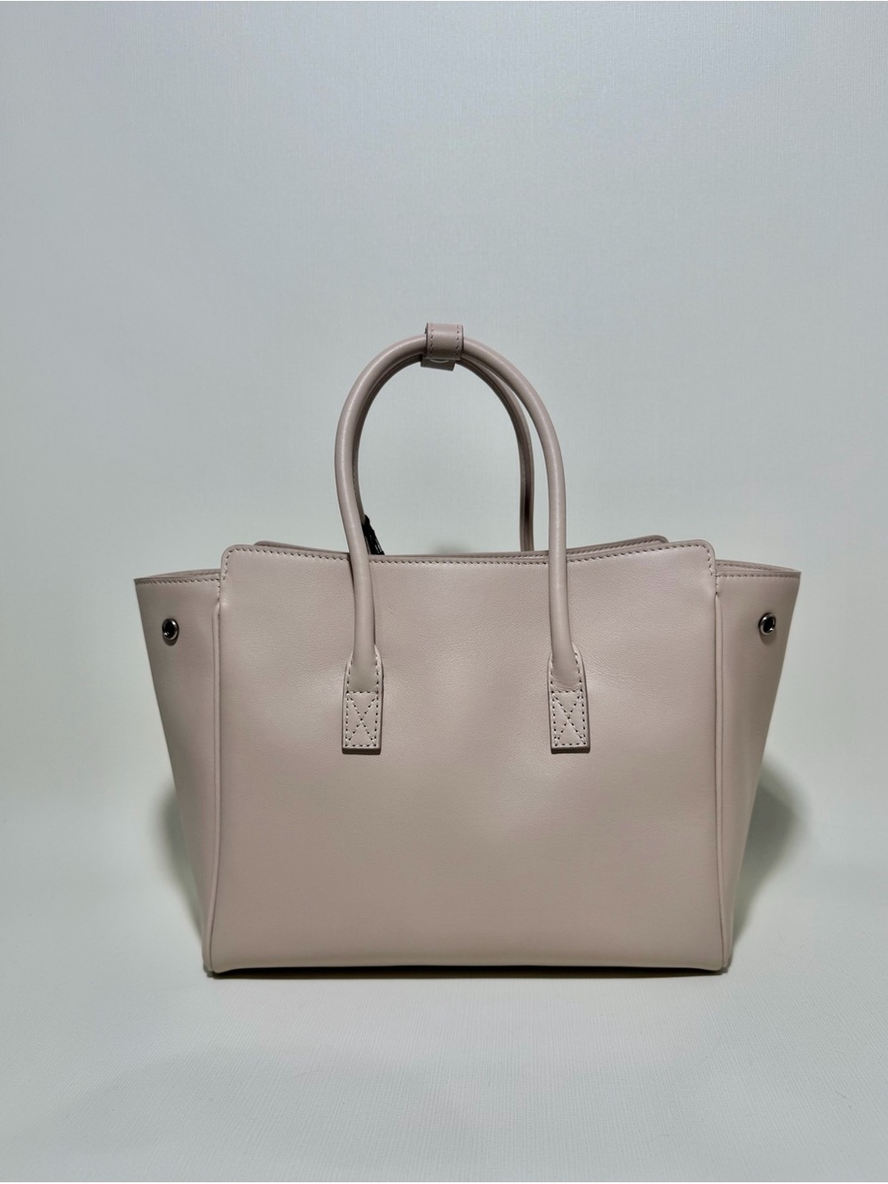 Balenciaga
Women's Hampton Carry All Bag Mini in Almond - Picture 4 of 16